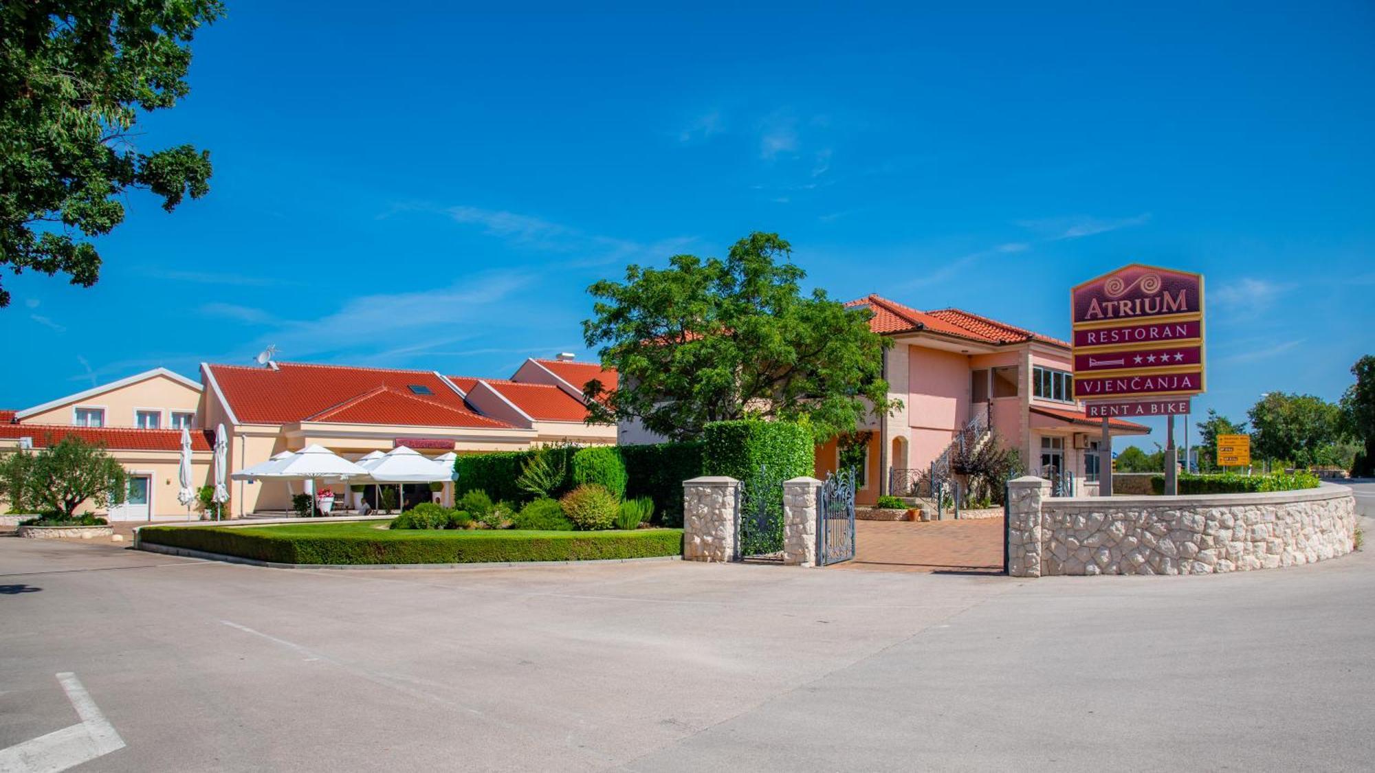 Guest Accommodation Atrium Gulin Lozovac Exterior foto
